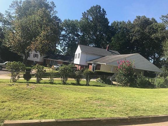 3rd image of 10919 Layton St