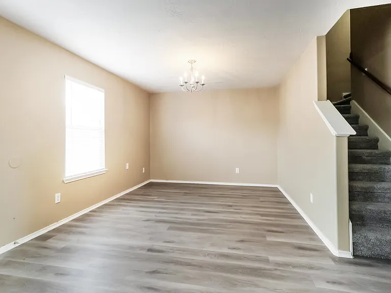 21211 Linden House Ct — Photo 7