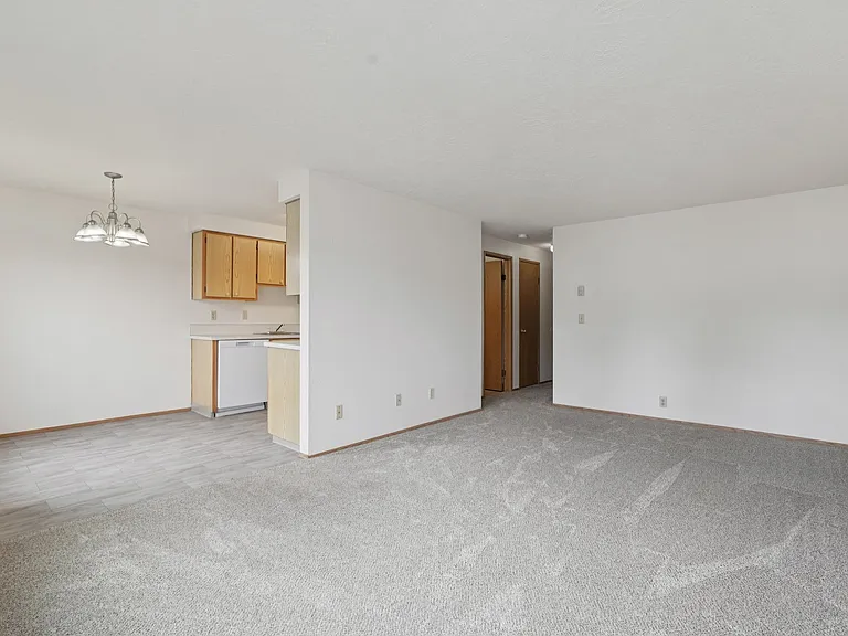 Rivertown Apartments — Photo 14