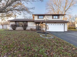 265 Shaftsbury Rd, Rochester, NY 14610