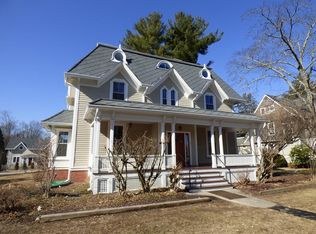 32 N Prospect St #2, Amherst, MA 01002