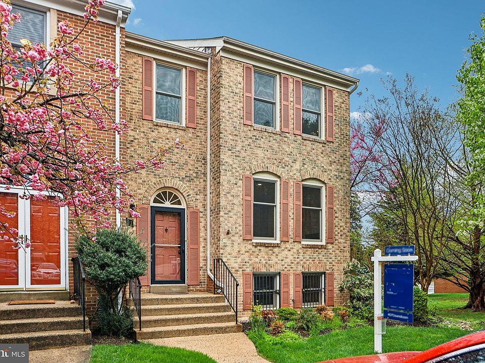 1st image of 407 Council Dr NE