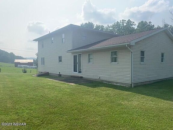 3rd image of 12 Mallard Dr