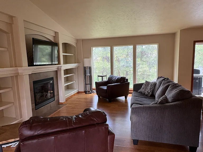 613 E Bonnie Lynn Ln — Photo 5