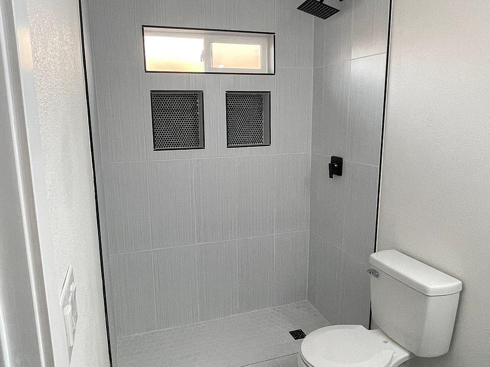 2nd image of 18692 Coolidge St #A