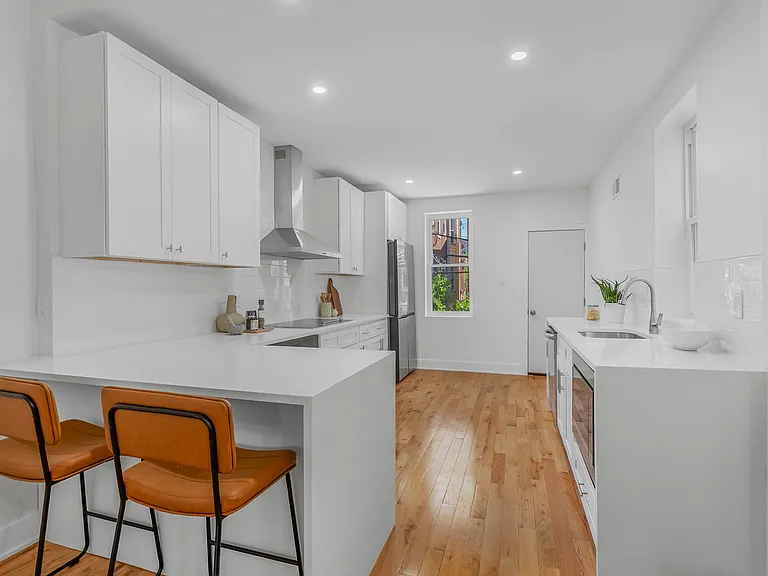 5118 Chancellor St — Photo 27
