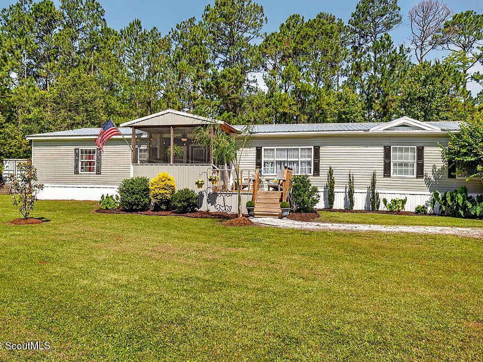 1st image of 1401 Laura Way SE