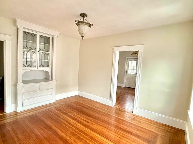 526 Talbot Ave #2 — Photo 9