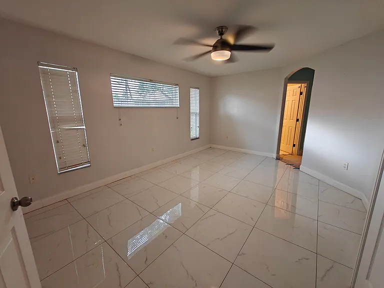 Berwood Dr — Photo 9