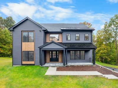 5 Delivery Lane, New Milford, CT, 06776