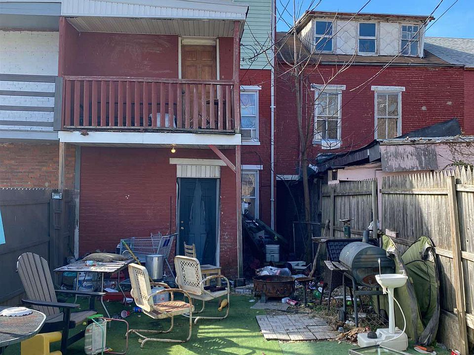 2nd image of 511 S Duke St