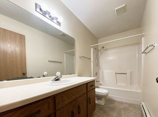 835 E 6th St APT 6, New Richmond, WI 54017