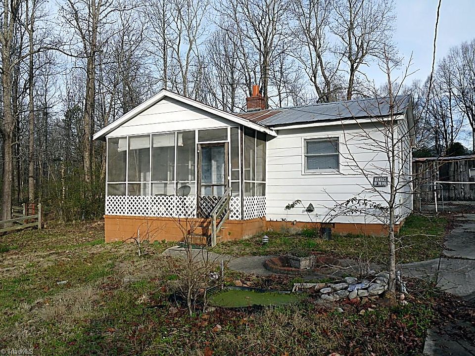 1st image of 703 Stoney Hill Cir