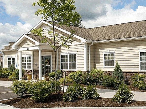 2nd image of 2883 Conifer Dr