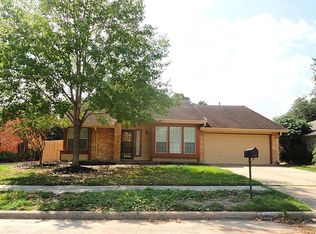 11123 Hidden Bend Dr, Houston, TX 77064