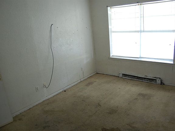 4th image of 1804 NW Pollard Ave