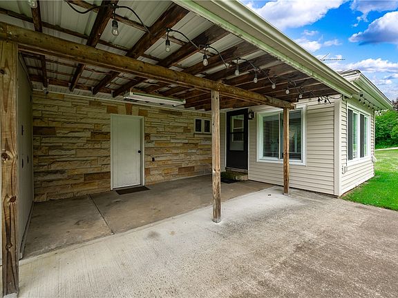 5th image of 120 W Sunbury Rd