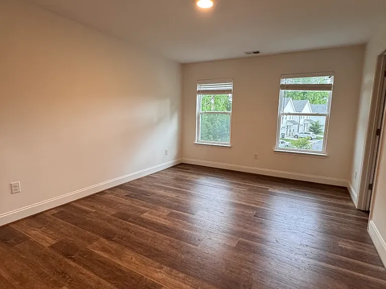 313 Clarus Creek Way — Photo 16