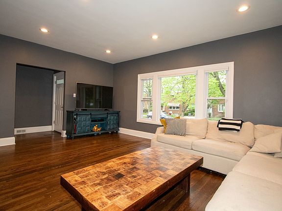 4th image of 825 Hannah Ave