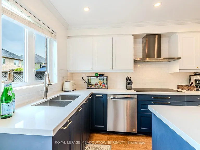 3206 Apricot St — Photo 50