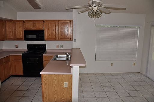 4th image of 1120 N Val Vista Dr Unit 16