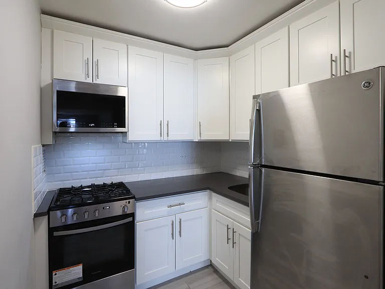 1811 Quentin Rd #7B — Photo 1