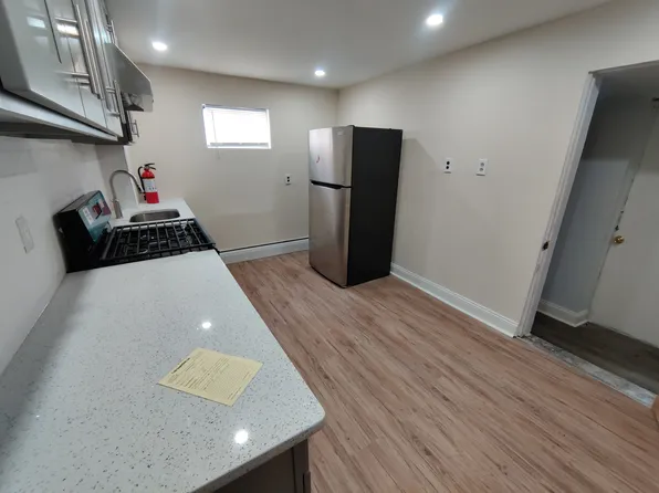 43 E Wood St, Norristown, PA 19401