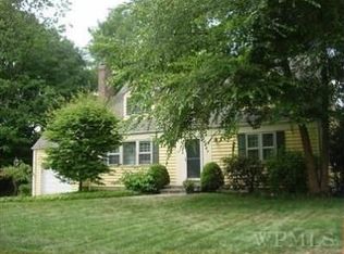 78 Crest Dr, Tarrytown, NY 10591