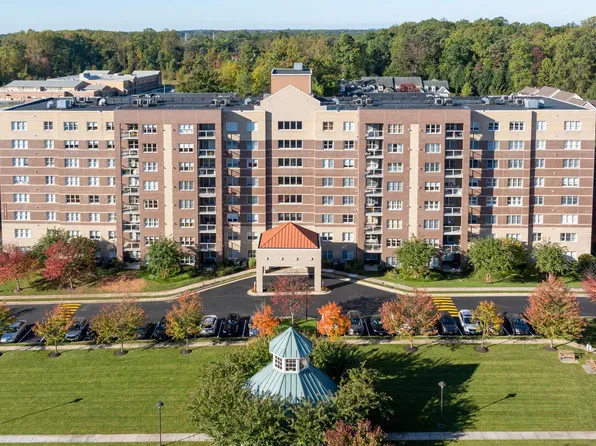 12251 Roundwood Rd Unit 802, Lutherville Timonium, MD 21093