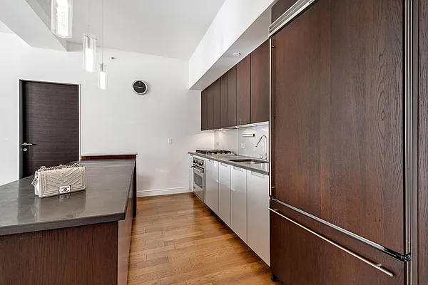 Rented by Level Group | media 12