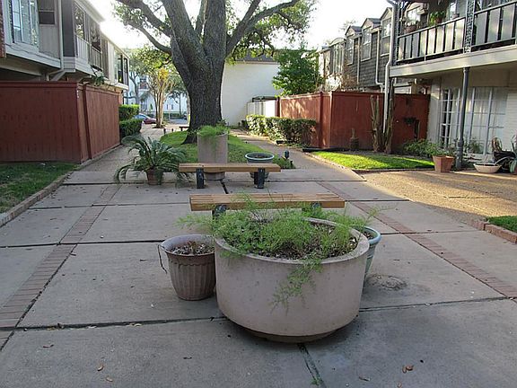 2nd image of 2577 Marilee Ln #1