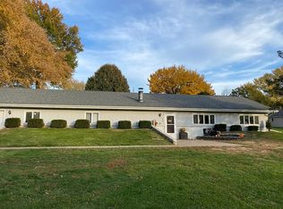 802 N 6th St, Oskaloosa, IA 52577