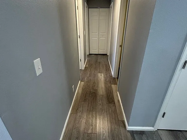 24783 Parkside Dr — Photo 10