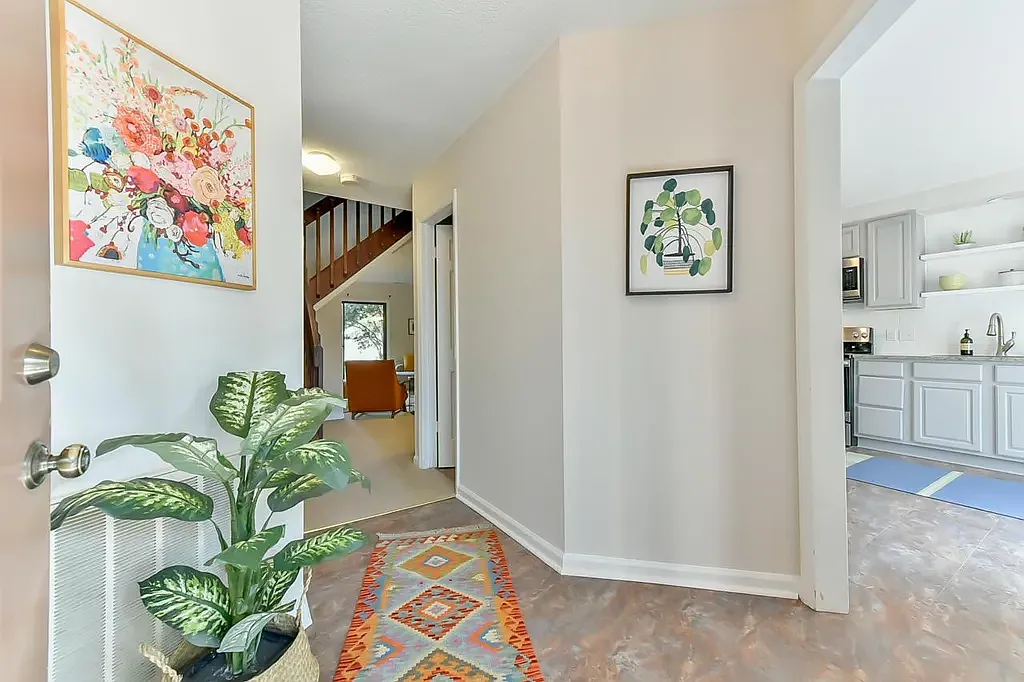 3 bed, 2.5 bath, 1475 sqft, $1,850 — Photo 1