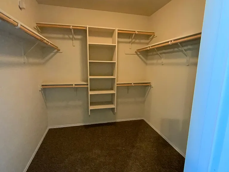 5911 Hopkins Dr — Photo 12