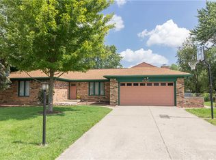 8727 Bermuda Dr, Indianapolis, IN 46219