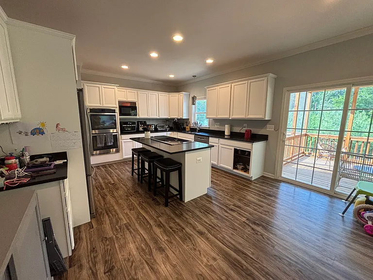 16209 Round Hill Rd — Photo 14
