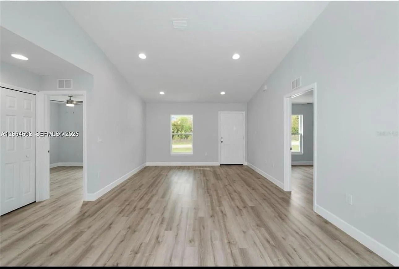 3 bed, 2.0 bath, $1,800 — Photo 4