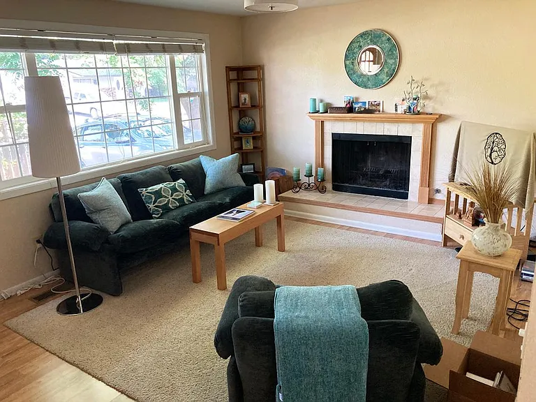 4585 W Bloom St — Photo 4
