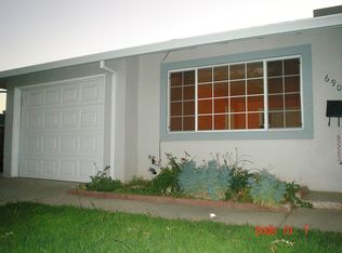 6900 Richman Way, Sacramento, CA 95828