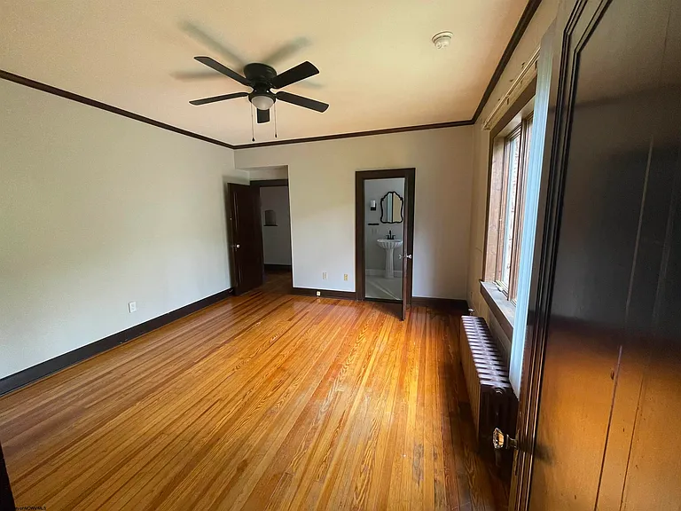 1440 Stewartstown Rd — Photo 8