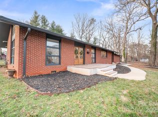 845 2nd St NW, Hickory, NC 28601