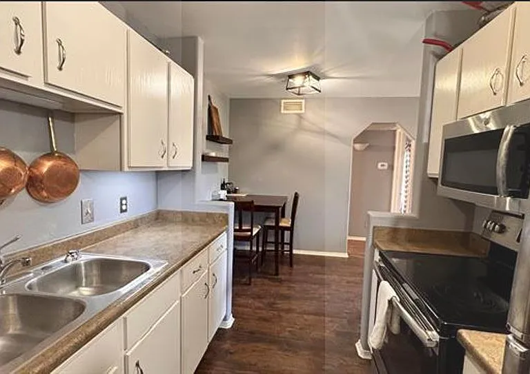 1100 Goeglein Gulch Rd #204 — Photo 10