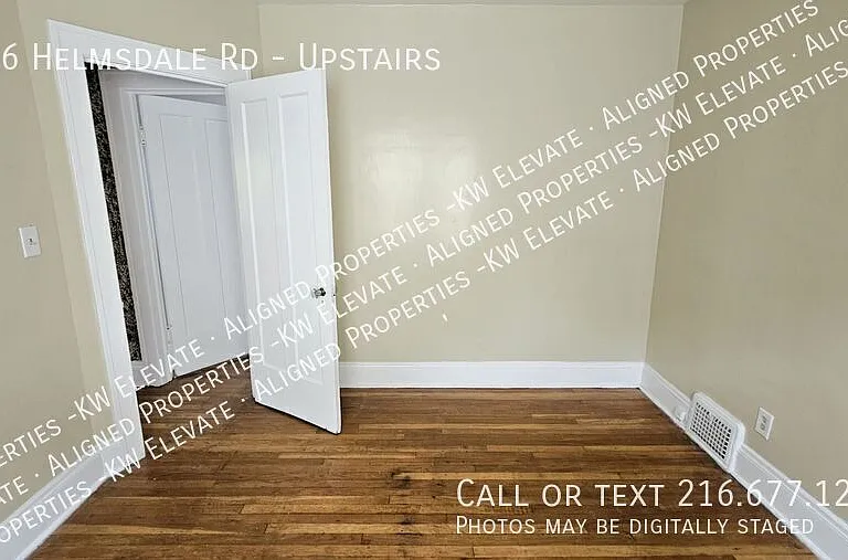 886 Helmsdale Rd #UPSTAIRS — Photo 7