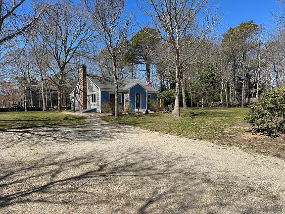 2nd image of 1065 Great Pond Road