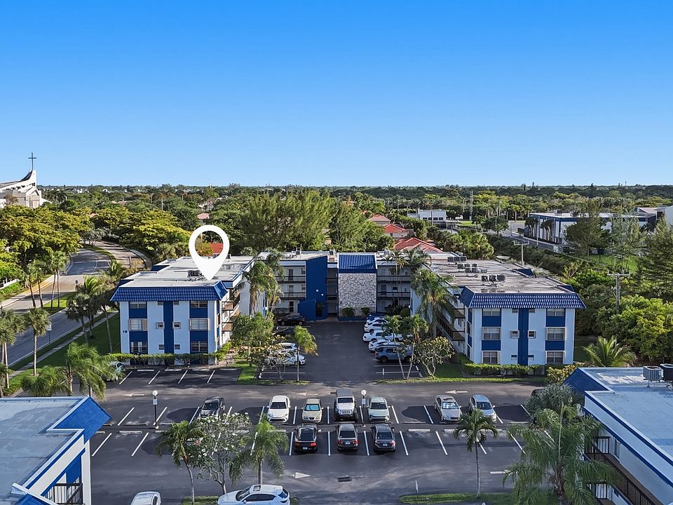 1st image of 3040 Holiday Springs Boulevard #212