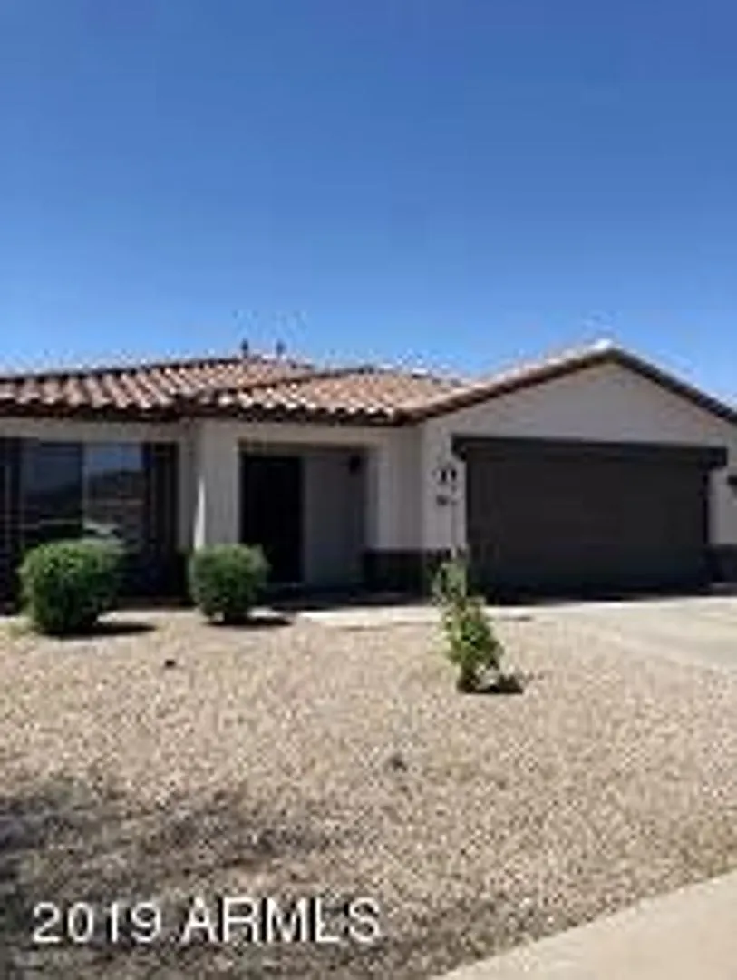 Remodeled 4 Bedroom House In Phoenix — Photo 1
