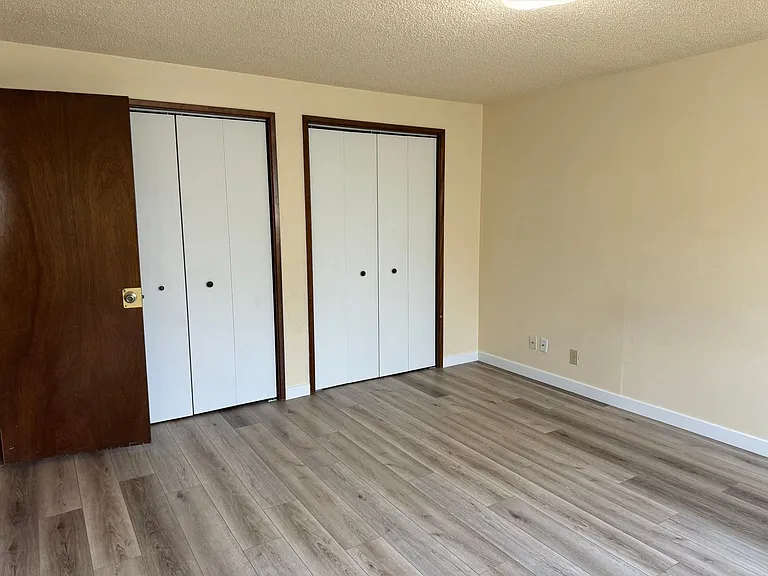31 T St — Photo 18