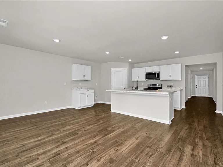 1108 Quail Hollow Rd — Photo 6