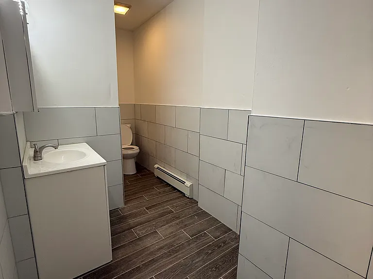 121 Hillview Ave #2 — Photo 10